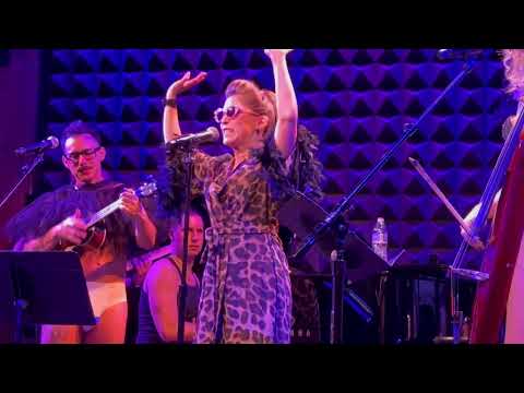 The Skivvies and Christina Bianco - Floor Show/Rose Tint My World