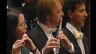 Shostakovich &quot;Tea for Two&quot; (&#39;Tahiti Trot&#39;) - Vassily Sinaisky conducts