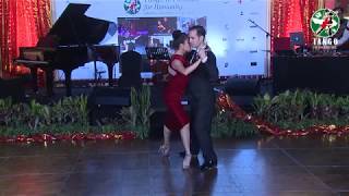 Facundo Pinero y Vanesa Villalba (Tango in Paradise 2017 - Traditional Milonga)