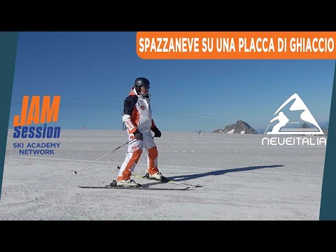 Aiuto! A spazzaneve su una placca di ghiaccio - P.15 - Corso di sci principianti