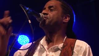 Kenny Neal - Avignon Blues Festival "Funny How Time Slips Away"