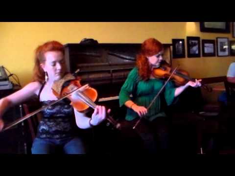 Margie&Dawn Beaton at Red Shoe Pub