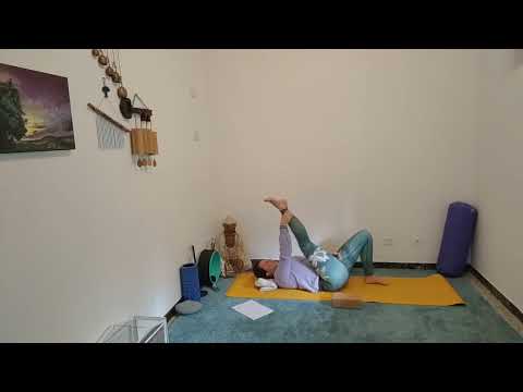 Hatha Yoga per le ginocchia. 20 minuti.