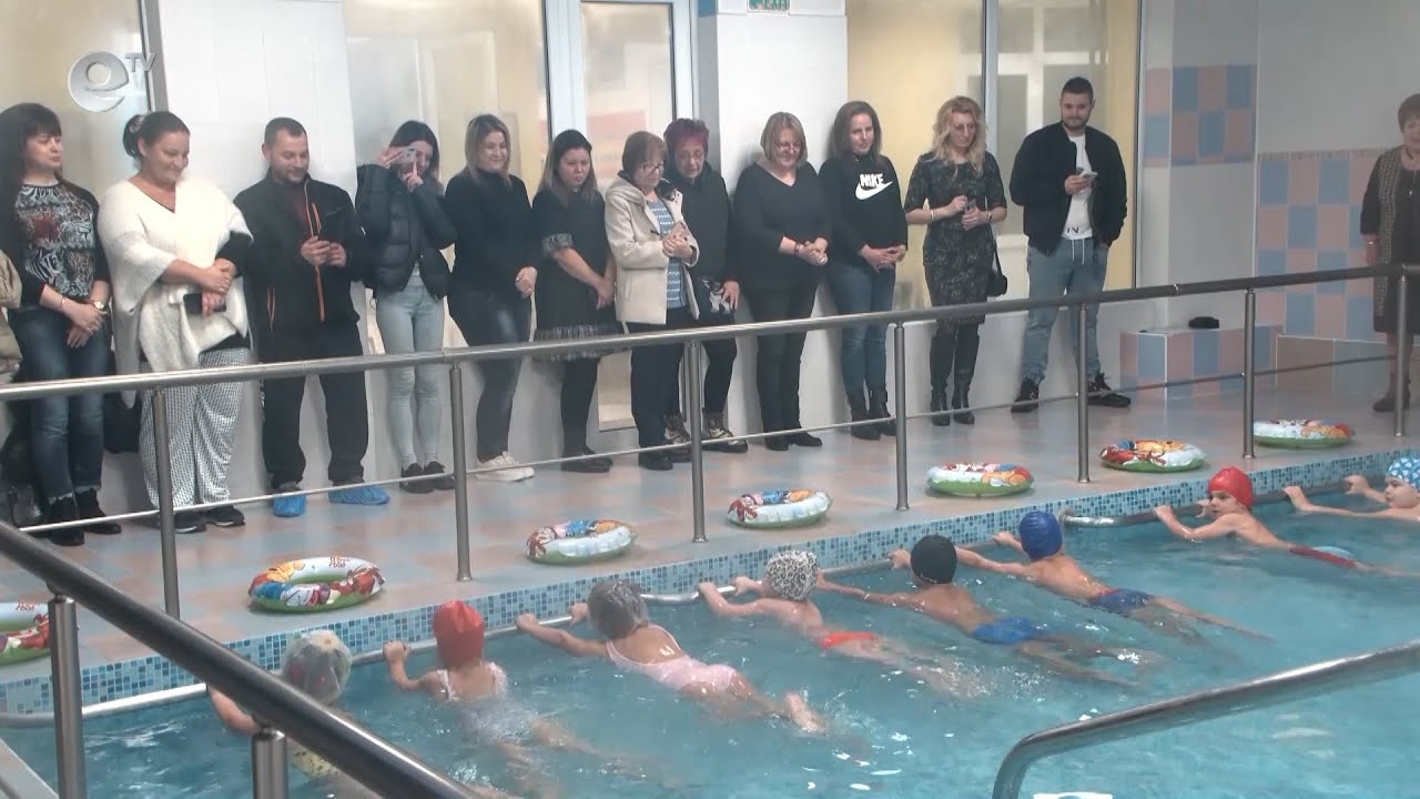 53 деца тренират плуване в детска градина "Пролет" в Димитровград