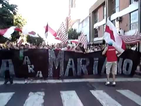 "almirante vigilante con los fierros cualquiera tiene aguanteeâ™«" Barra: Los Borrachos de Morón • Club: Deportivo Morón