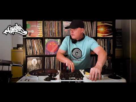 DJ Welly - In the Mix (The Battle of Nipper & Welly)