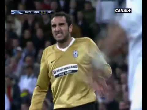 When Del Piero scored a brace against Real Madrid and received a standing ovation at the Bernabeu 👏