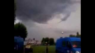 preview picture of video 'tuba bowtie funnel le 28/06/2012 tornade region de rouen'