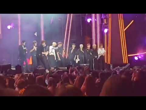 [181117] Wanna One - Talk before I'll Remember @ HEC