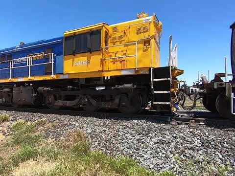 8178 & 48162 at Nevertire NSW.  Thu 21st Jan 2021