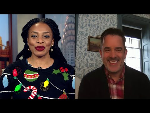Benjamin Bradley spreads cheer on 'Holiday Home Makeovers with Mr. Christmas'