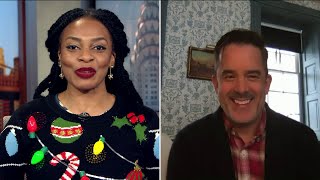 Benjamin Bradley spreads cheer on 'Holiday Home Makeovers with Mr. Christmas'