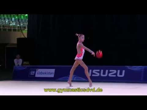 AC Tashkent 2013   Ball 06   Anna AFUXENIDI