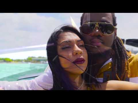 Cybercrush feat Saskya Sky - Swag Muzik