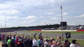 preview picture of video 'Formula One - Qualifying - Silverstone, Hangar Straight, McLaren MP4-12C in background (29.06.2013)'