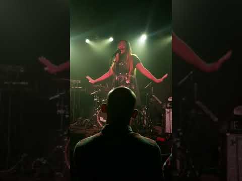 Keisha Renee performing "Famous" by Jazmine Sullivan at the Moroccan Lounge in DT Los Angeles