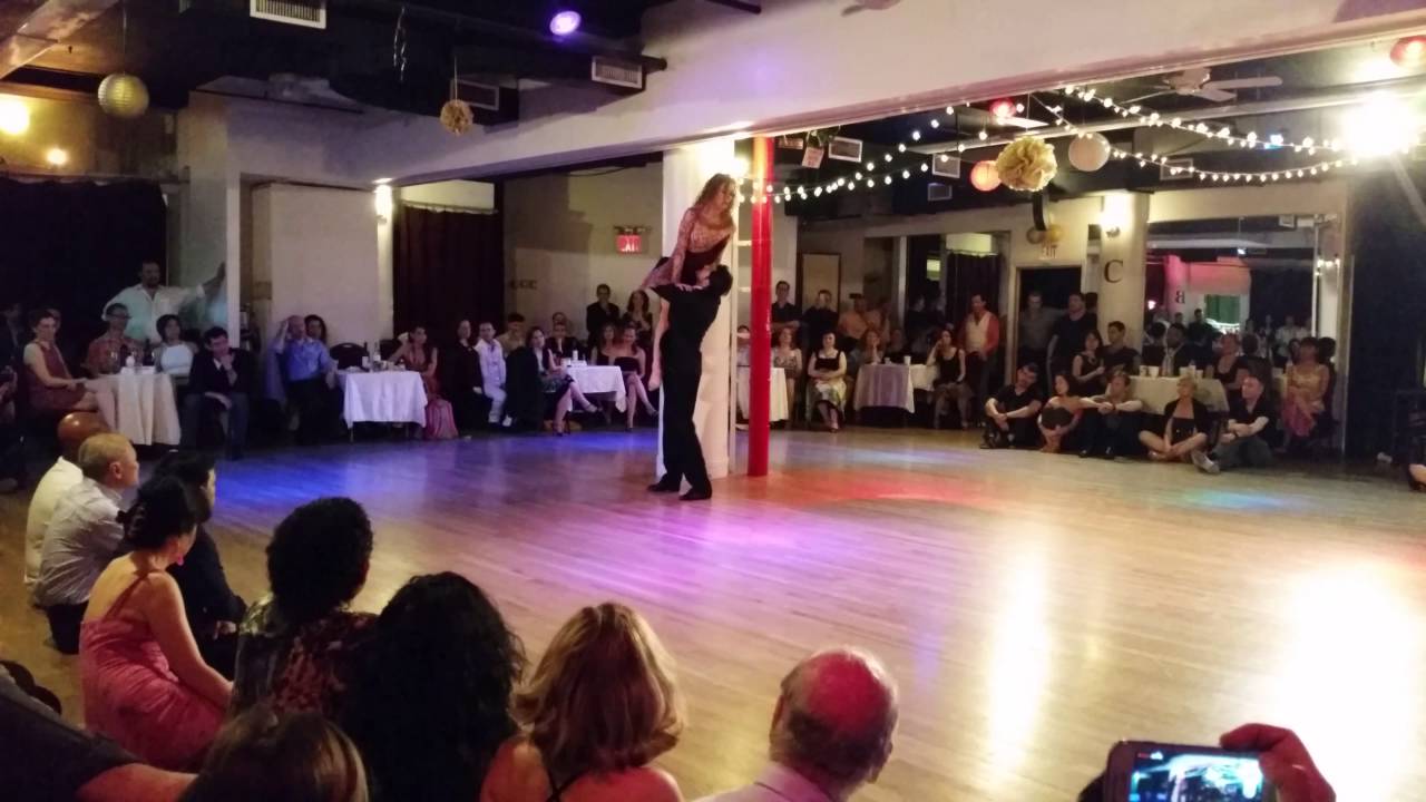 Argentine tango: Leah Barsky &  Cristian Correa - A Evaristo Carriego