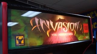 Midway's Invasion: The Abductors Arcade Game!  Fun Lightgun Shooting Game