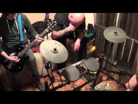 1000 Kadaveres- Liberando Odio