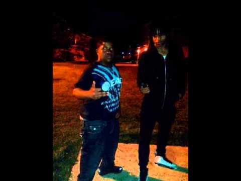 - dee savage ft lil e - go crazy