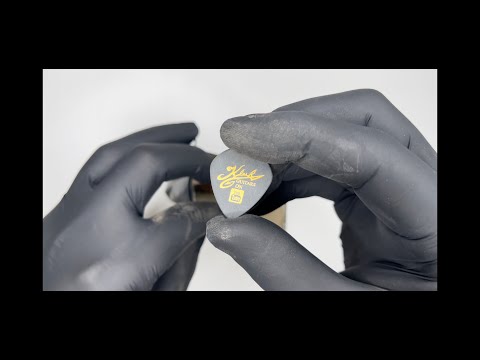 KleshGuitars Gold Strike 0.5 gram Guaranteed Paydirt Review (My favorite Guitar Pick was inside)