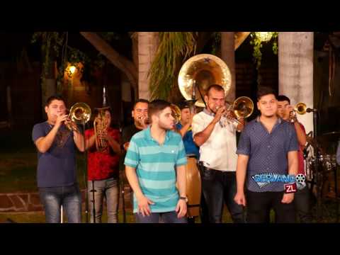 Grupo Ejecucion Ft. Banda Colosal - El Efectivo (En Vivo 2016)