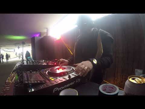 Steven Angel @ Pillowo Fight Camp City Rave :)