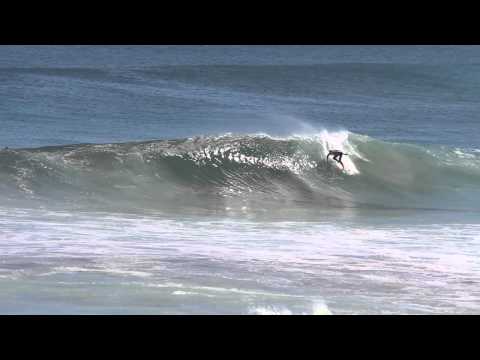 Large fun waves hit Pea Break