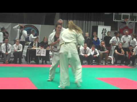 Anke Spitaels (1) vs. Tine Beyers - 20121117