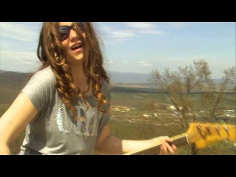 Albana Berisha - Provojeni se ja vlen (Official Music Video 2015)