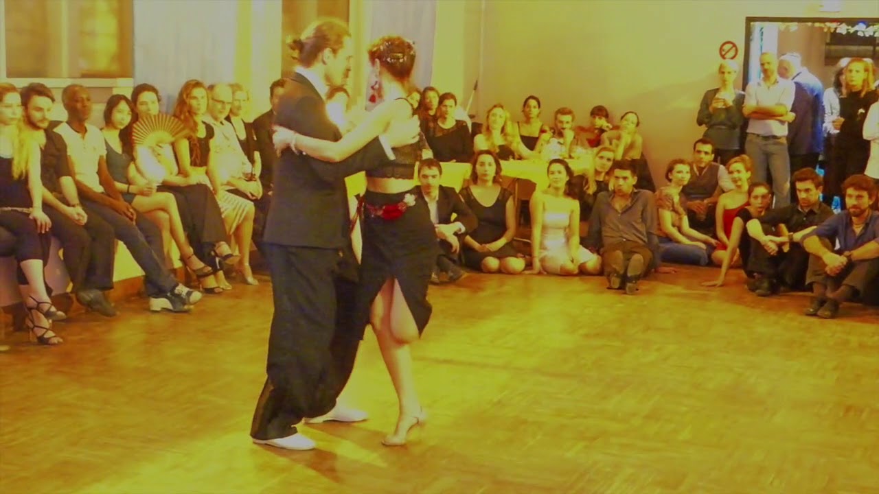 Video thumbnail for Tymoteusz Ley y Mila Vigdorova Biagi : Cielito Mio at Show La La