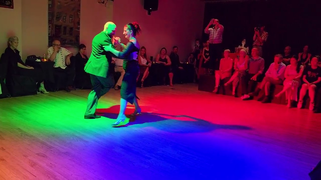 Argentine tango: Pablo Pugliese & Noel Strazza -  A Orlando Goni