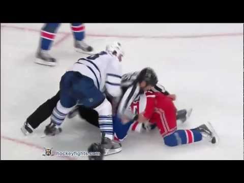 Mike Brown vs Kris Newbury Oct 27, 2011