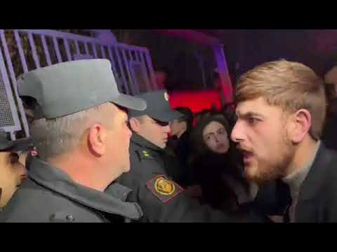 Հանգստացի արա. ՌՈ աշխատակիցները վեճի բռնվեցին գերիների հարազատների հետ