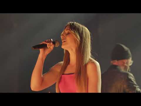 "Patrzę, choć nie ma gwiazd" - Michał Jurkiewicz / Izabela Szafrańska (Official Video)