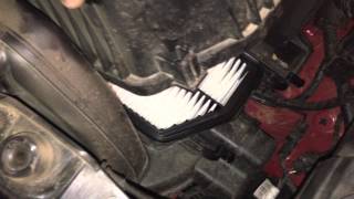 How to Replace Engine Air Filter on 2012 Hyundai Tucson