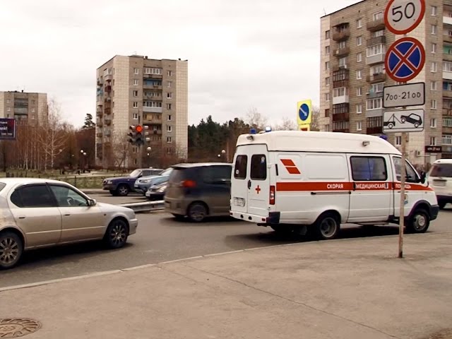 Ребенок попал под автомобиль