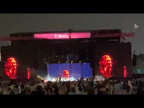 Miley Cyrus - Without You Feat. Kid Laroi (Live At Lollapalooza In Chicago's Grant Park)