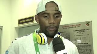 Maicon aprova o teste contra a Sérvia