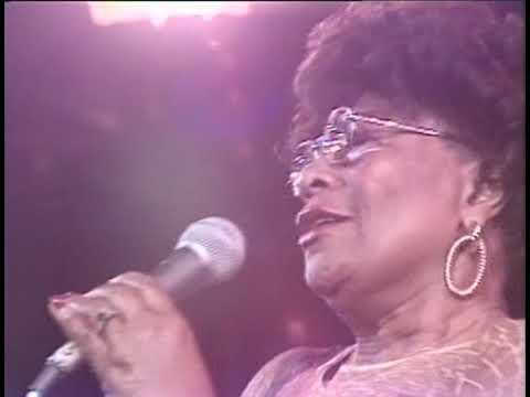 Ella Fitzgerald and Count Basie Orchestra. A Perfect Match.(FULL CONCERT)