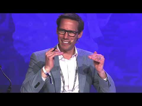 Selecting the right first valve to secure lifetime management - EuroPCR 2023