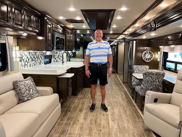 Preview image of 2018 Newmar Dutch Star 4369 (17U232094) youtube video