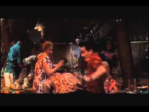 Blue Hawaii - Fight Scene - Beach Boy Blues 1961.avi