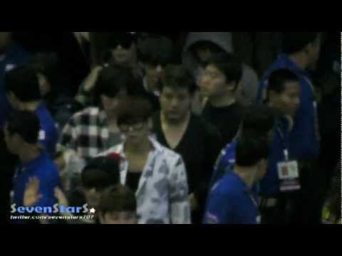 121126 Jonghyun at airport