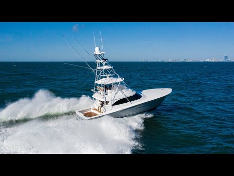 Viking Yachts 54' Convertible Debuts at the 2020 Ft Lauderdale International Boat Show (Walkthrough)