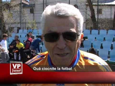 Ouă ciocnite la fotbal