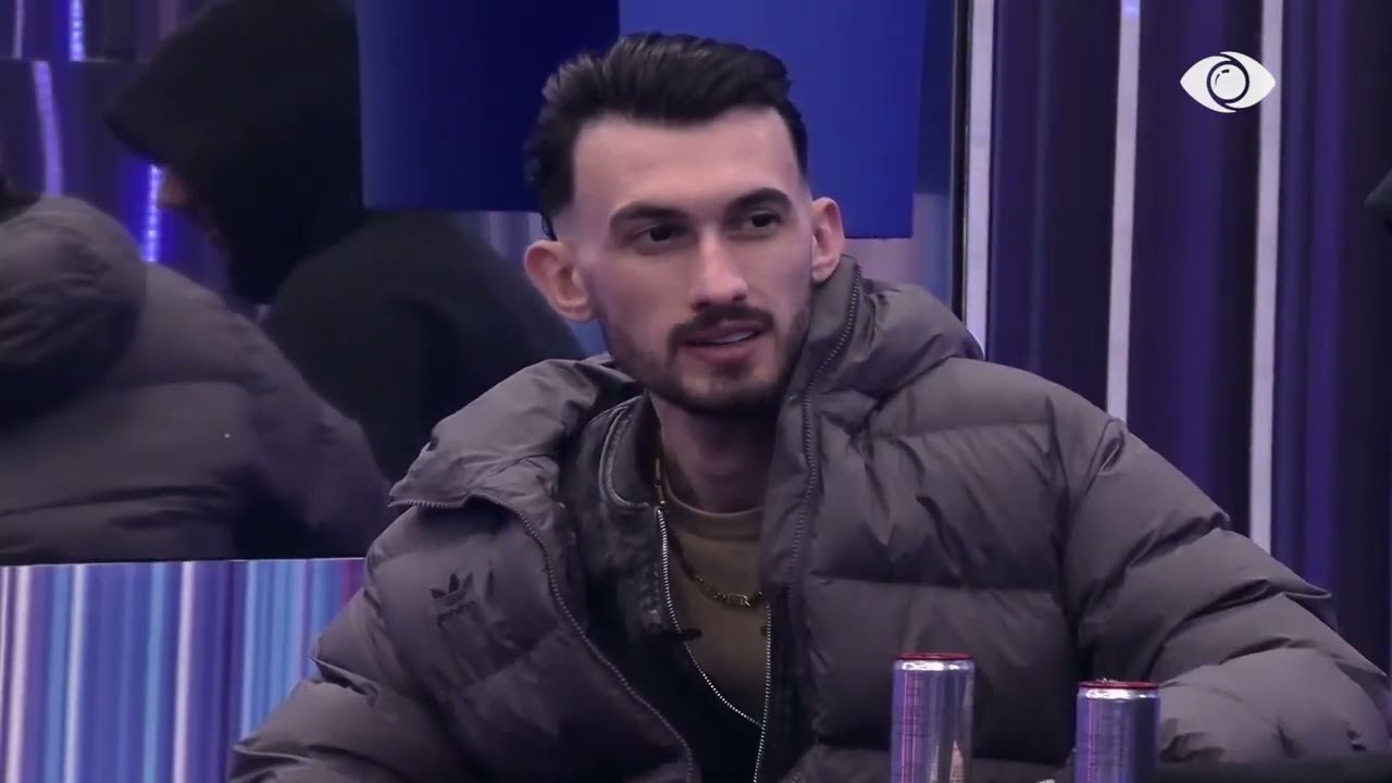 “Ke një arrogancë e prepotencë”/ Keijsi-Kristit: Po ti çfarë ke treguar? Intrigën, harabelin që fluturon nëpër tarraca…