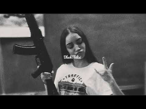 Work Mode 🇦🇱 - Miss La Familia