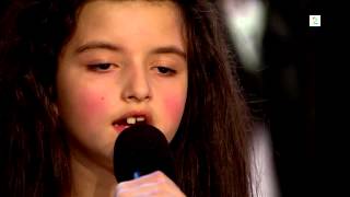 Amazing seven year old sings Billie Holiday/I&#39;m A Fool To Want You (Angelina Jordan)