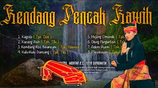 Download lagu  pencak silat  kawih' Ngadaweung bari secangkir cikopi udud jarum coklat mp3
